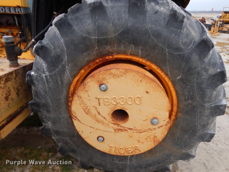 image for item DF6652 1994 John Deere 2755 tractor