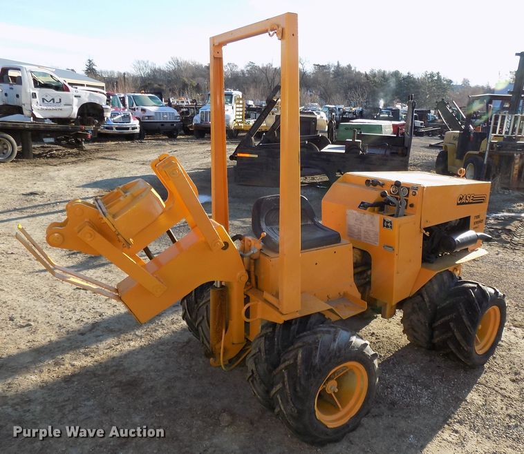 image for item DG2541 1987 Case Maxi Sneaker Series B vibratory cable plow