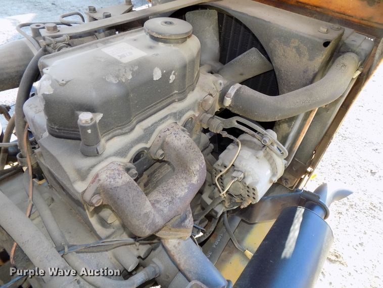 image for item DG2541 1987 Case Maxi Sneaker Series B vibratory cable plow