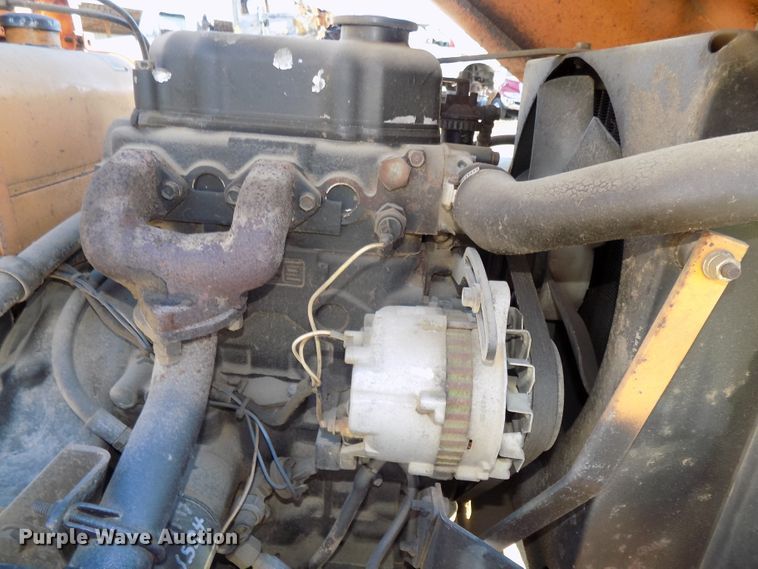 image for item DG2541 1987 Case Maxi Sneaker Series B vibratory cable plow