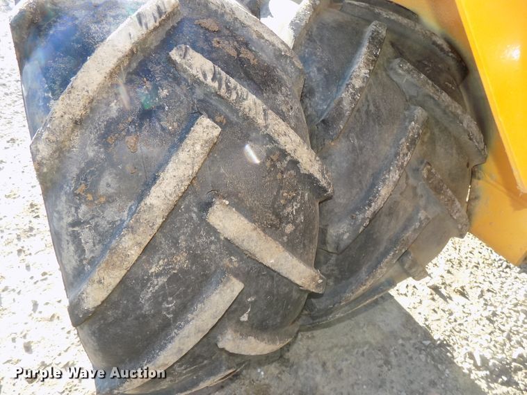 image for item DG2541 1987 Case Maxi Sneaker Series B vibratory cable plow