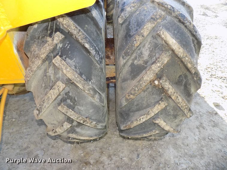 image for item DG2541 1987 Case Maxi Sneaker Series B vibratory cable plow