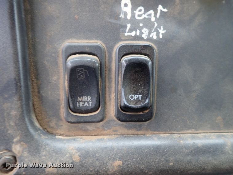 image for item DG3017 2005 Freightliner Business Class M2 refuse truck