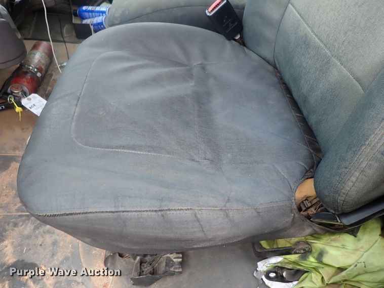 image for item DG3017 2005 Freightliner Business Class M2 refuse truck