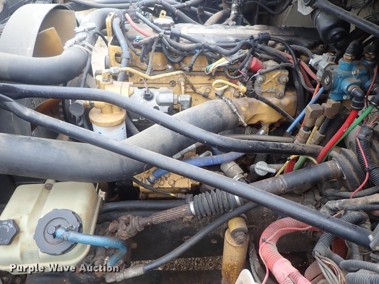 image for item DG3017 2005 Freightliner Business Class M2 refuse truck