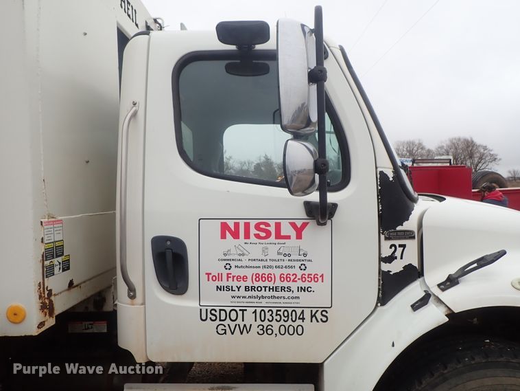 image for item DG3017 2005 Freightliner Business Class M2 refuse truck