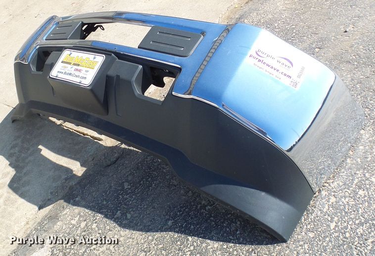 image for item DG5588 2019 Chevrolet 2500 bumper