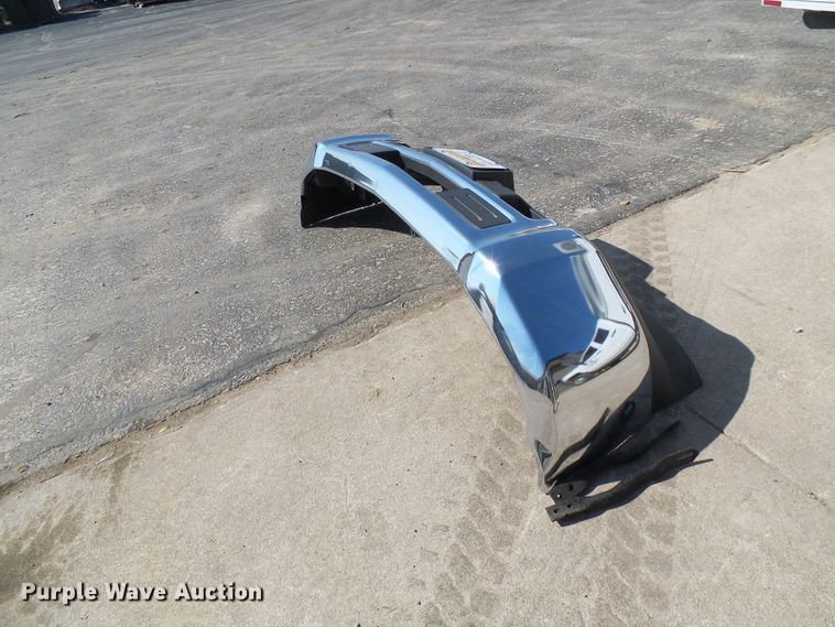 image for item DG5588 2019 Chevrolet 2500 bumper