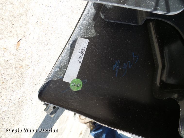 image for item DG5588 2019 Chevrolet 2500 bumper