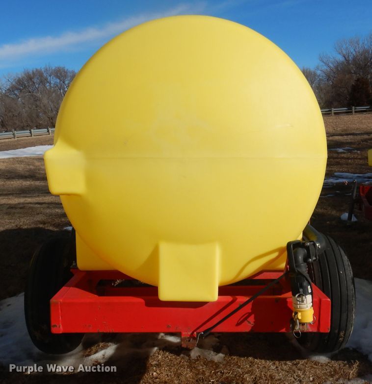 image for item DG5904 Fertilizer tank trailer