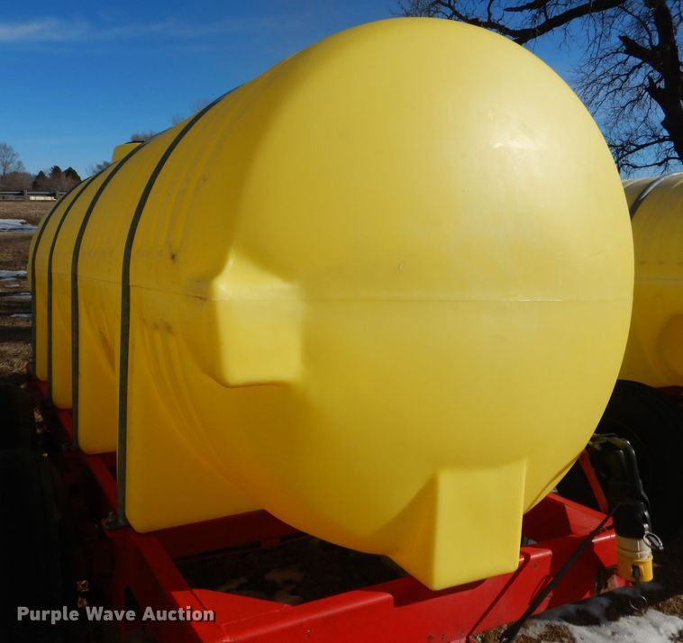 image for item DG5904 Fertilizer tank trailer