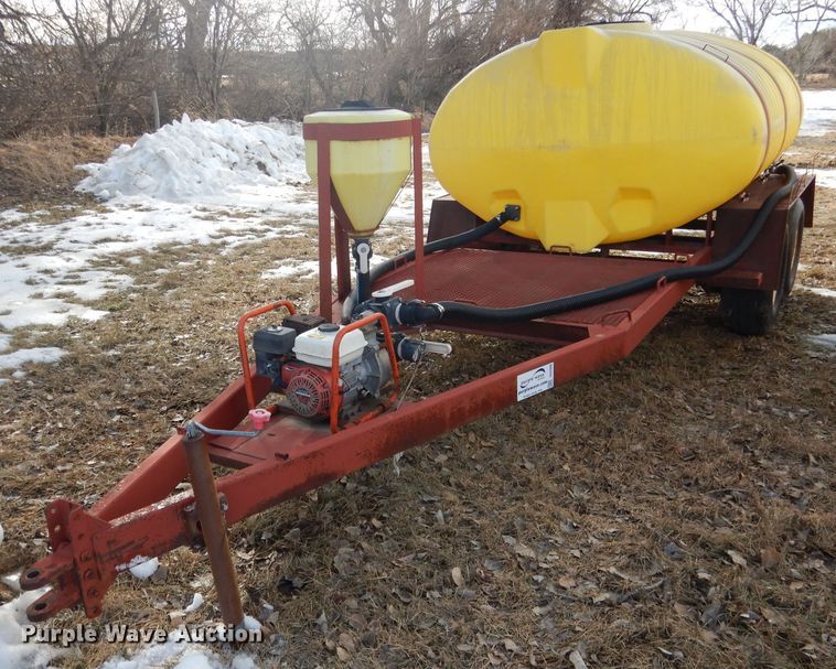 image for item DG5908 Fertilizer tank trailer
