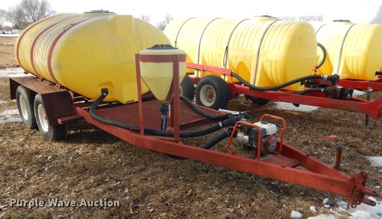 image for item DG5908 Fertilizer tank trailer