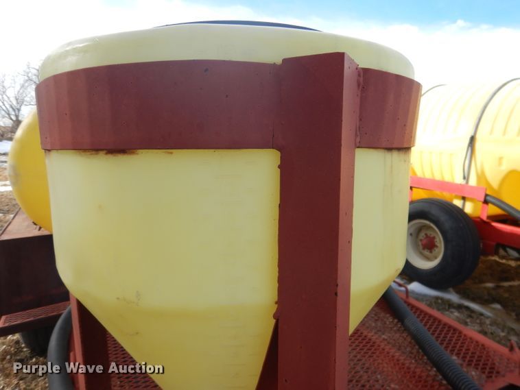image for item DG5908 Fertilizer tank trailer