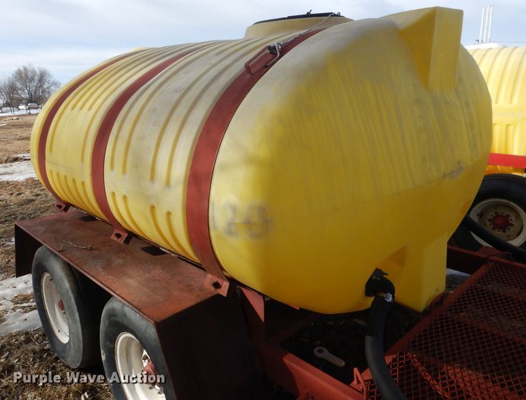 image for item DG5908 Fertilizer tank trailer