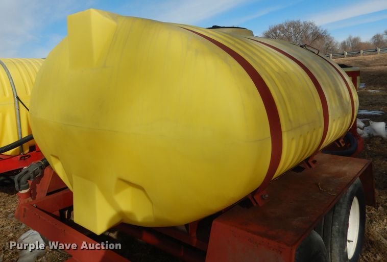 image for item DG5908 Fertilizer tank trailer