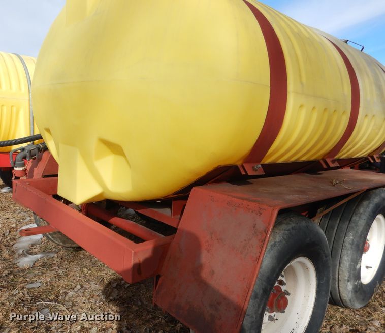 image for item DG5908 Fertilizer tank trailer