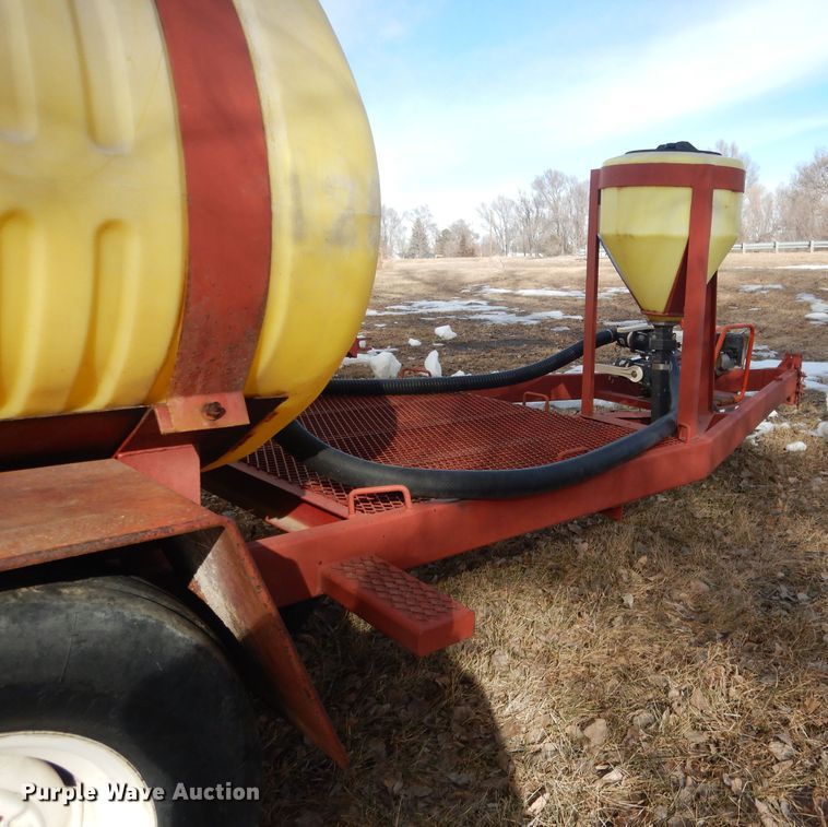 image for item DG5908 Fertilizer tank trailer