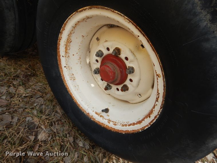 image for item DG5908 Fertilizer tank trailer