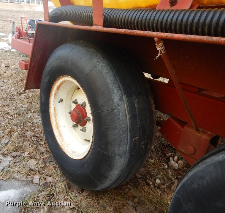 image for item DG5908 Fertilizer tank trailer