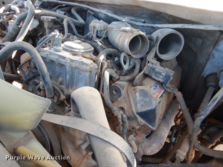 image for item DG5932 2000 Ford F450 pickup truck cab and chassis