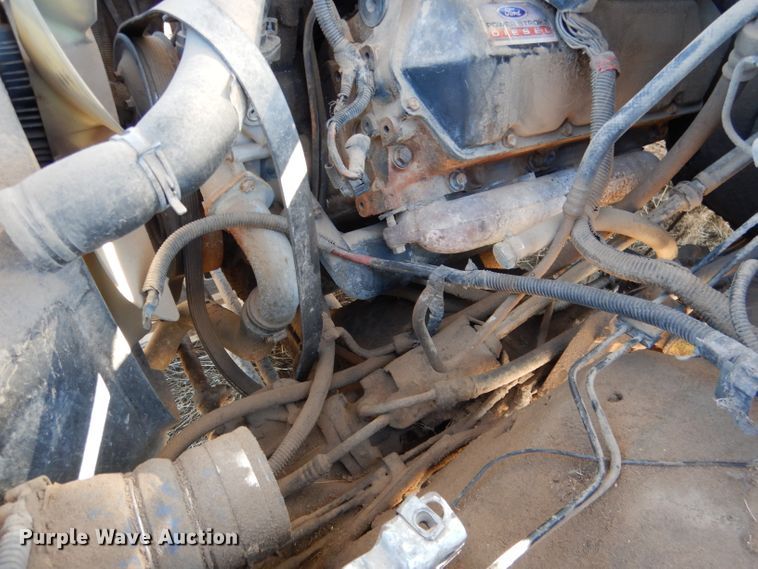 image for item DG5932 2000 Ford F450 pickup truck cab and chassis