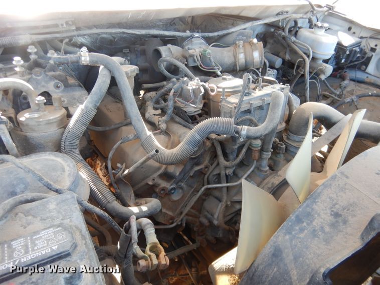 image for item DG5932 2000 Ford F450 pickup truck cab and chassis