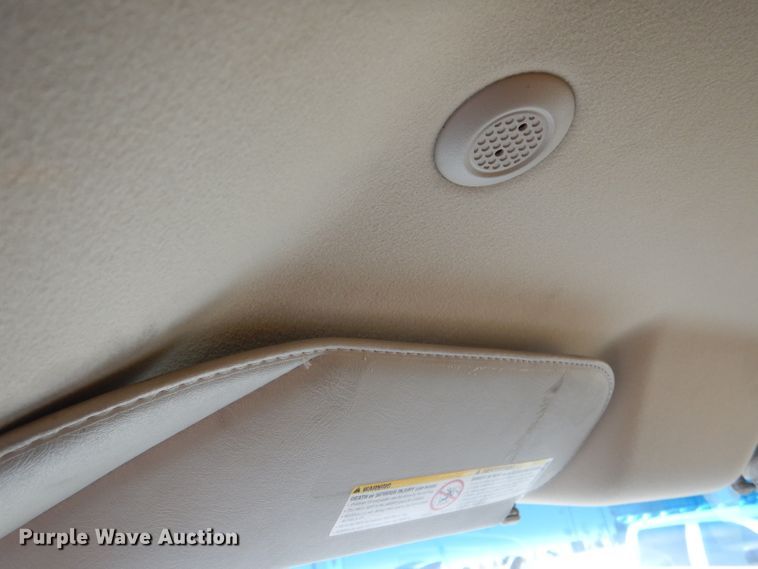 image for item DG5941 2016 GMC Savana box truck