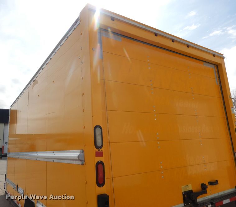 image for item DG5941 2016 GMC Savana box truck