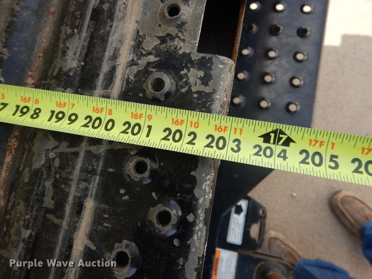 image for item DG5941 2016 GMC Savana box truck