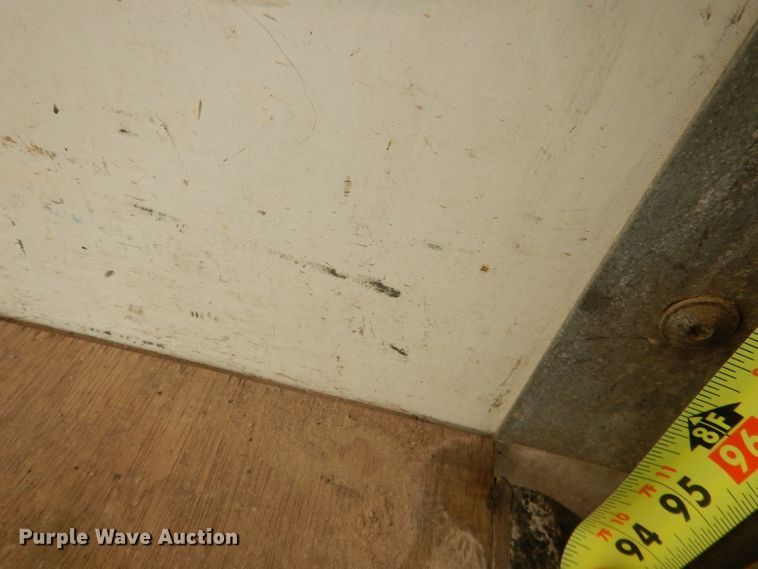 image for item DG5941 2016 GMC Savana box truck