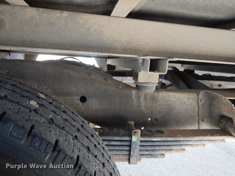 image for item DG5941 2016 GMC Savana box truck