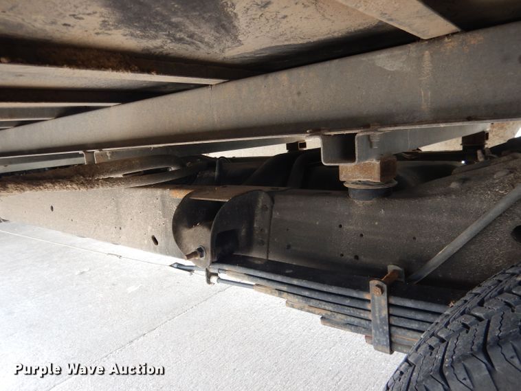 image for item DG5941 2016 GMC Savana box truck