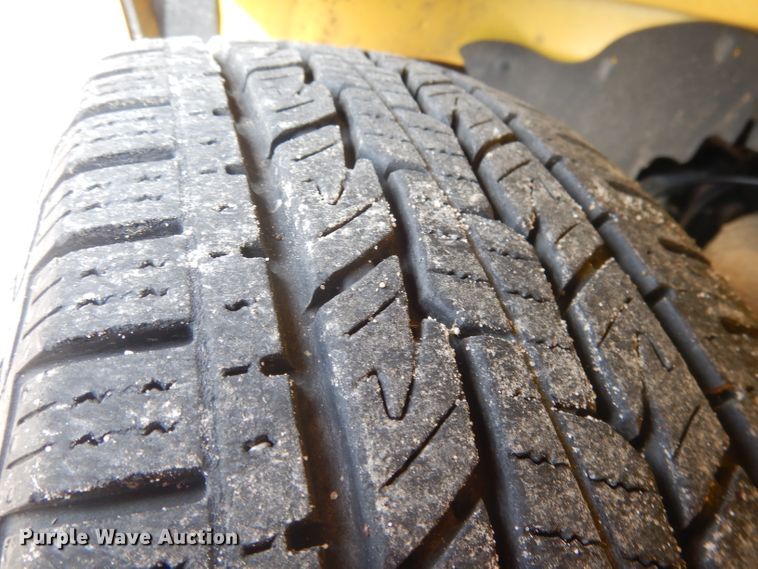 image for item DG5941 2016 GMC Savana box truck