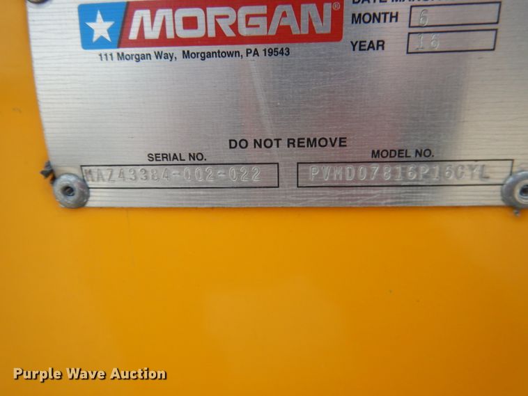 image for item DG5941 2016 GMC Savana box truck