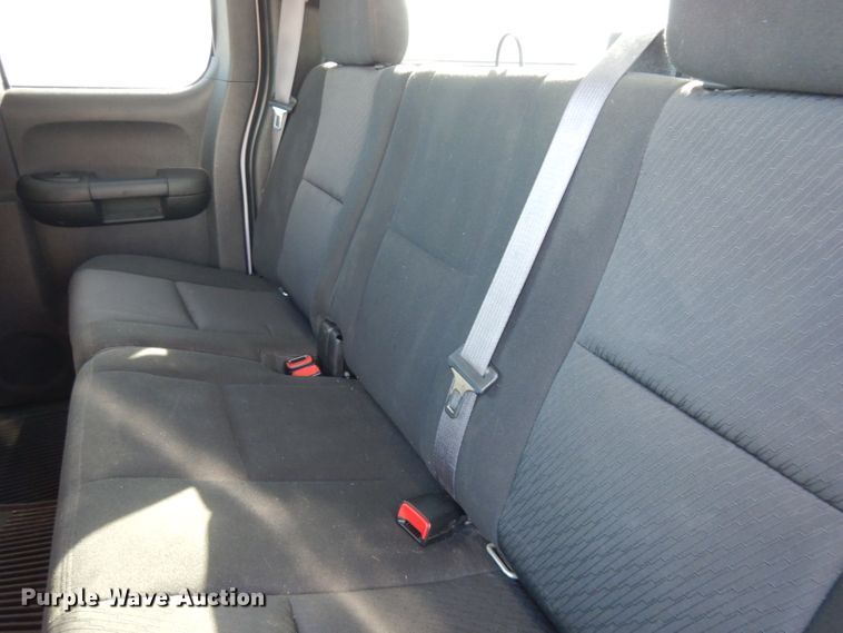 image for item DG6331 2011 Chevrolet Silverado 1500  Ext. Cab pickup truck