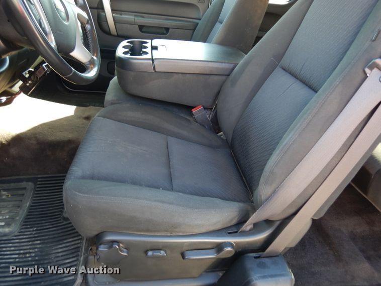 image for item DG6331 2011 Chevrolet Silverado 1500  Ext. Cab pickup truck