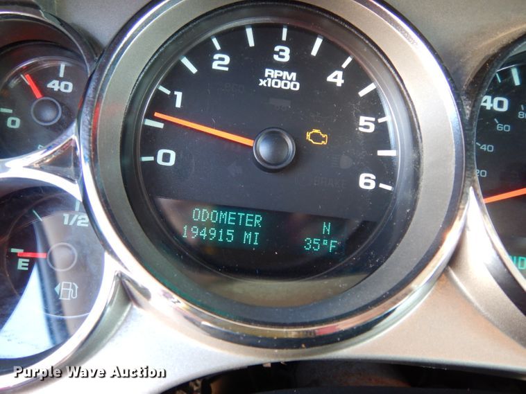 image for item DG6331 2011 Chevrolet Silverado 1500  Ext. Cab pickup truck