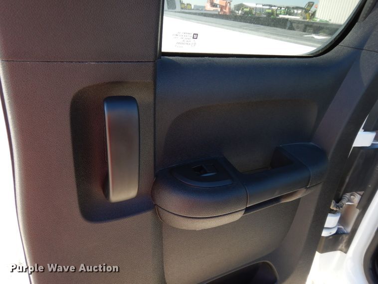 image for item DG6331 2011 Chevrolet Silverado 1500  Ext. Cab pickup truck