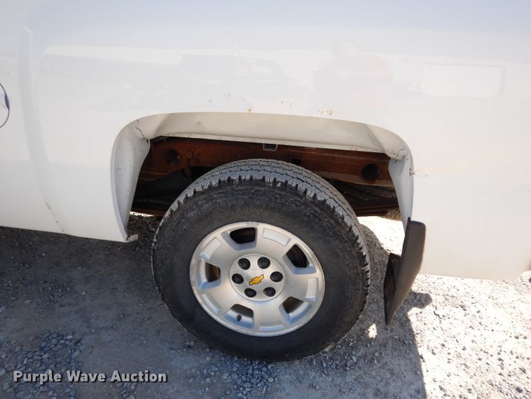 image for item DG6331 2011 Chevrolet Silverado 1500  Ext. Cab pickup truck