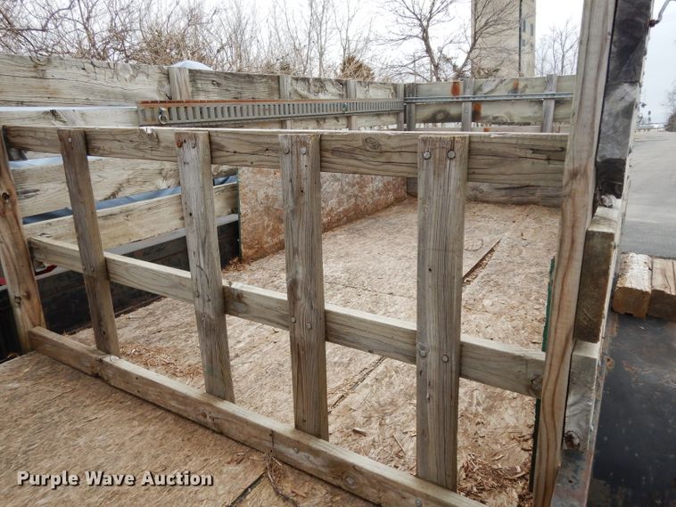 image for item DG6354 2002 Starlite utility trailer