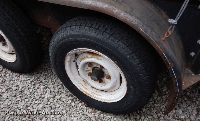 image for item DG6354 2002 Starlite utility trailer