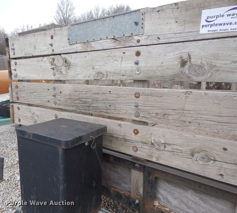 image for item DG6354 2002 Starlite utility trailer