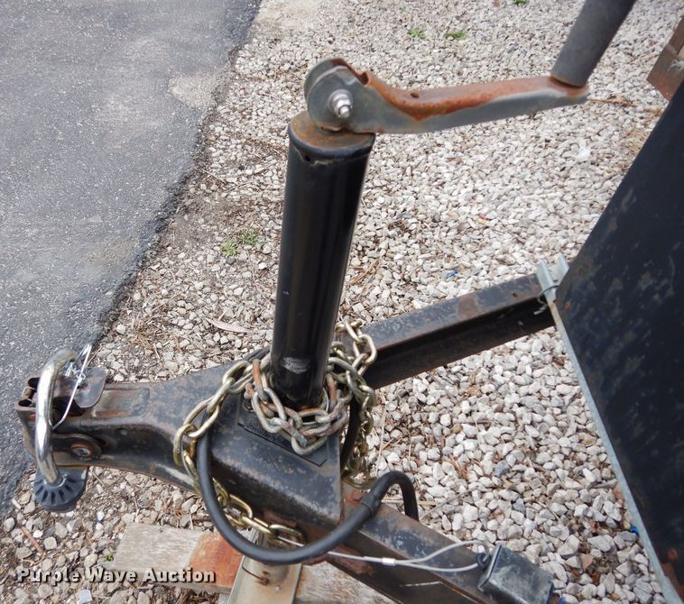 image for item DG6354 2002 Starlite utility trailer