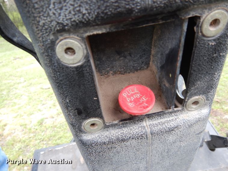 image for item DG6750 John Deere 3225C gang mower