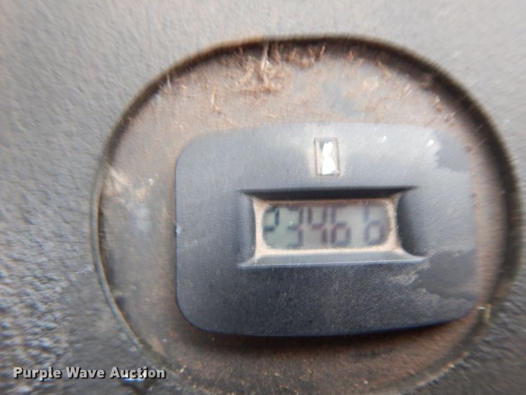 image for item DG6750 John Deere 3225C gang mower