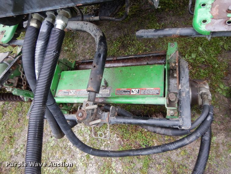 image for item DG6750 John Deere 3225C gang mower