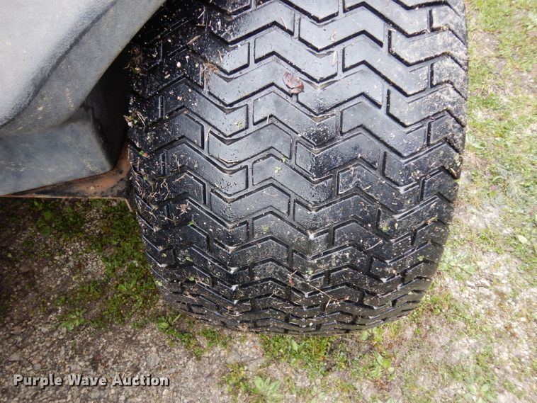 image for item DG6750 John Deere 3225C gang mower