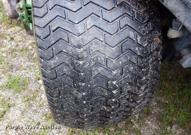 image for item DG6750 John Deere 3225C gang mower