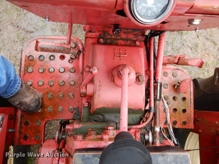 image for item DH2416 Mahindra 575DI tractor